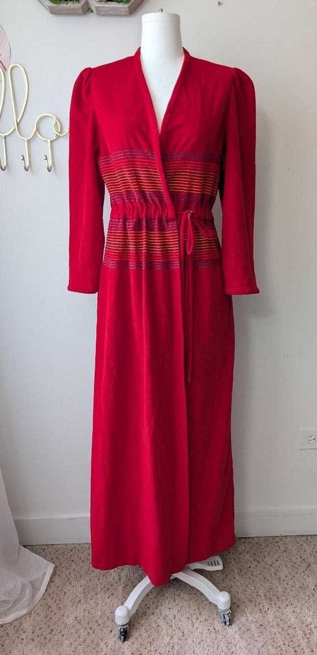 appel robes & leisurewear vintage robe